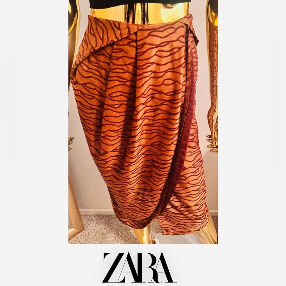 Zara Zebra Art Design Wrap Skirt, Brown, Dark Orange, Size Medium, NWT